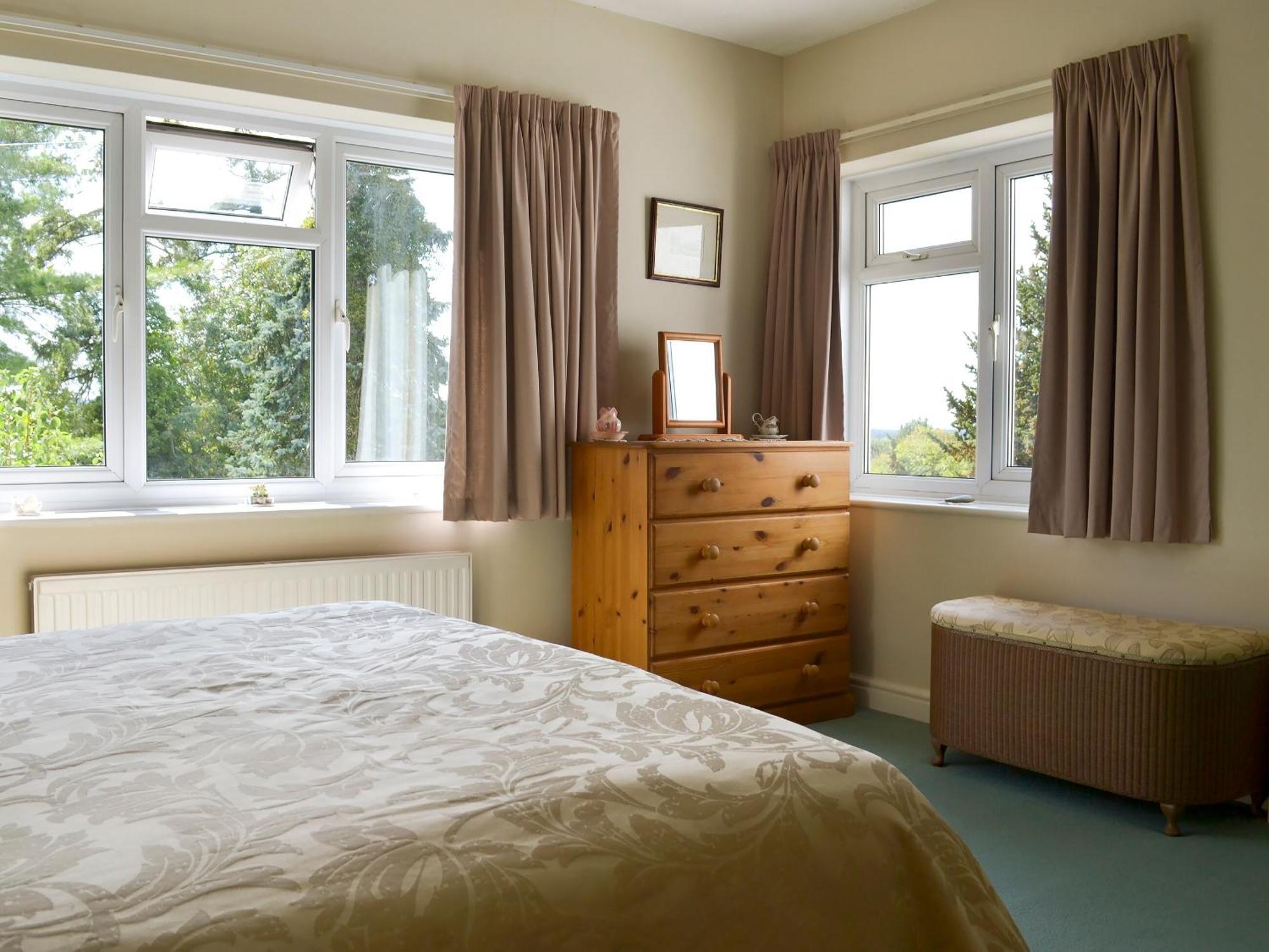 Abbotts Ball Farm Holiday home *